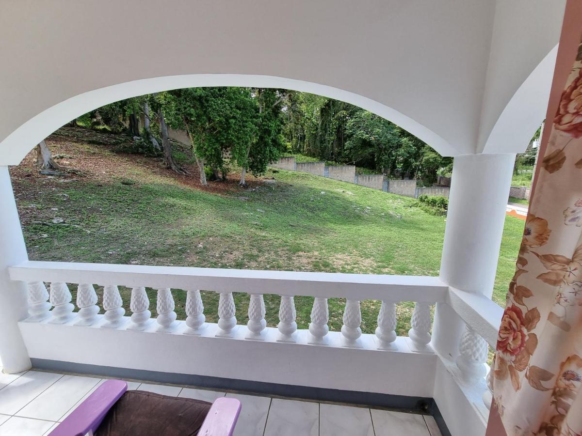 Shaw Park Gem Apt 12D Ocho Rios Eksteriør bilde